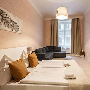 Appartamento Rose Ruterra, Praga